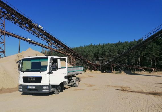 Dovoz písku na stavbu v Uherském Hradišti