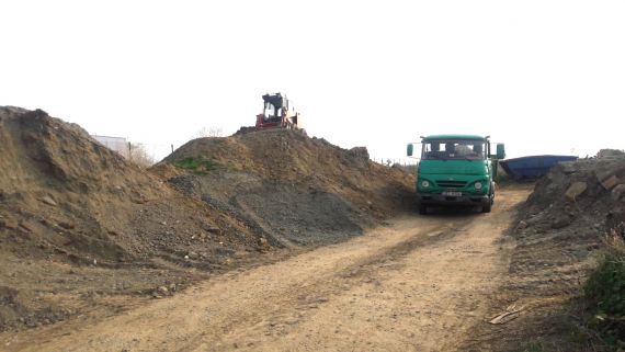 Odvoz zásypové hlíny a srovnání terénu – Veselí nad Moravou