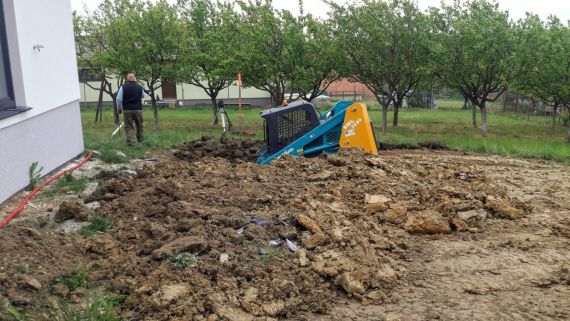 Výkop pro retenční nádrž - Napajedla