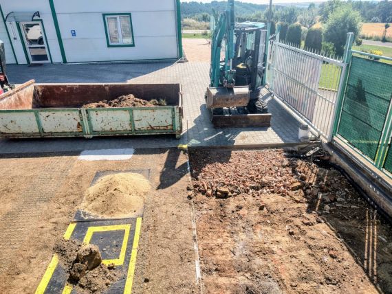 Odtěžení ornice a hlušiny pro dlažbu – Nivnice